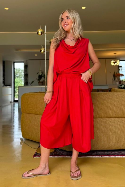 Oscar Pleat Culotte Rouge